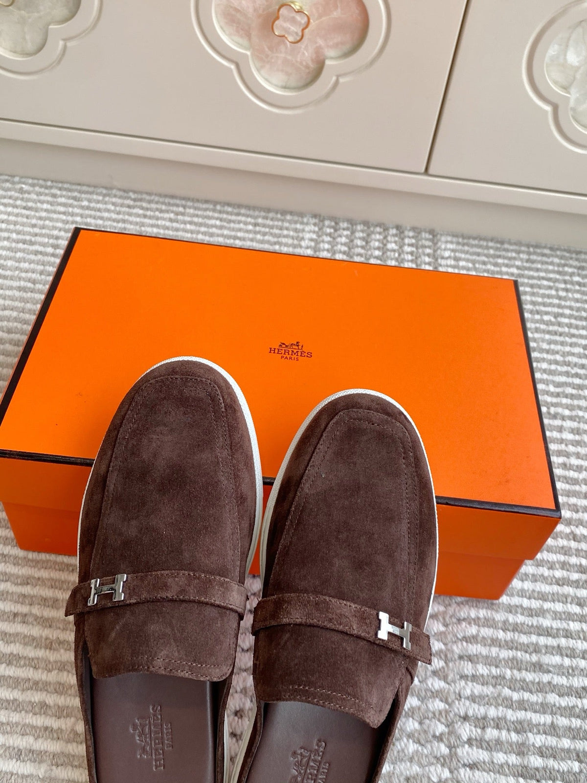 25S MULES IN DARK BROWN SUEDE WITH SILVER HARDWARE